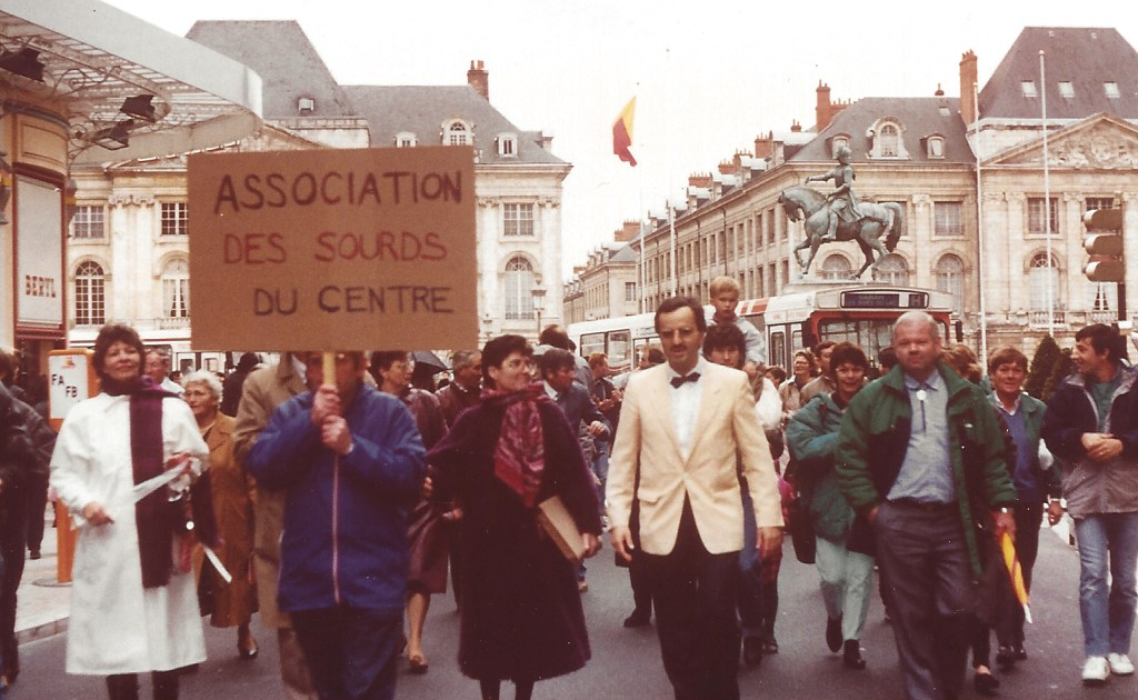 A_23-1988_Marche à Orléans